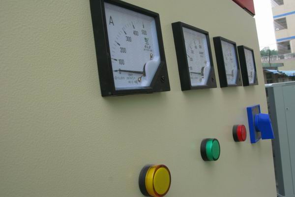 龙湖镇配电柜-3683讲讲配电柜注意事项